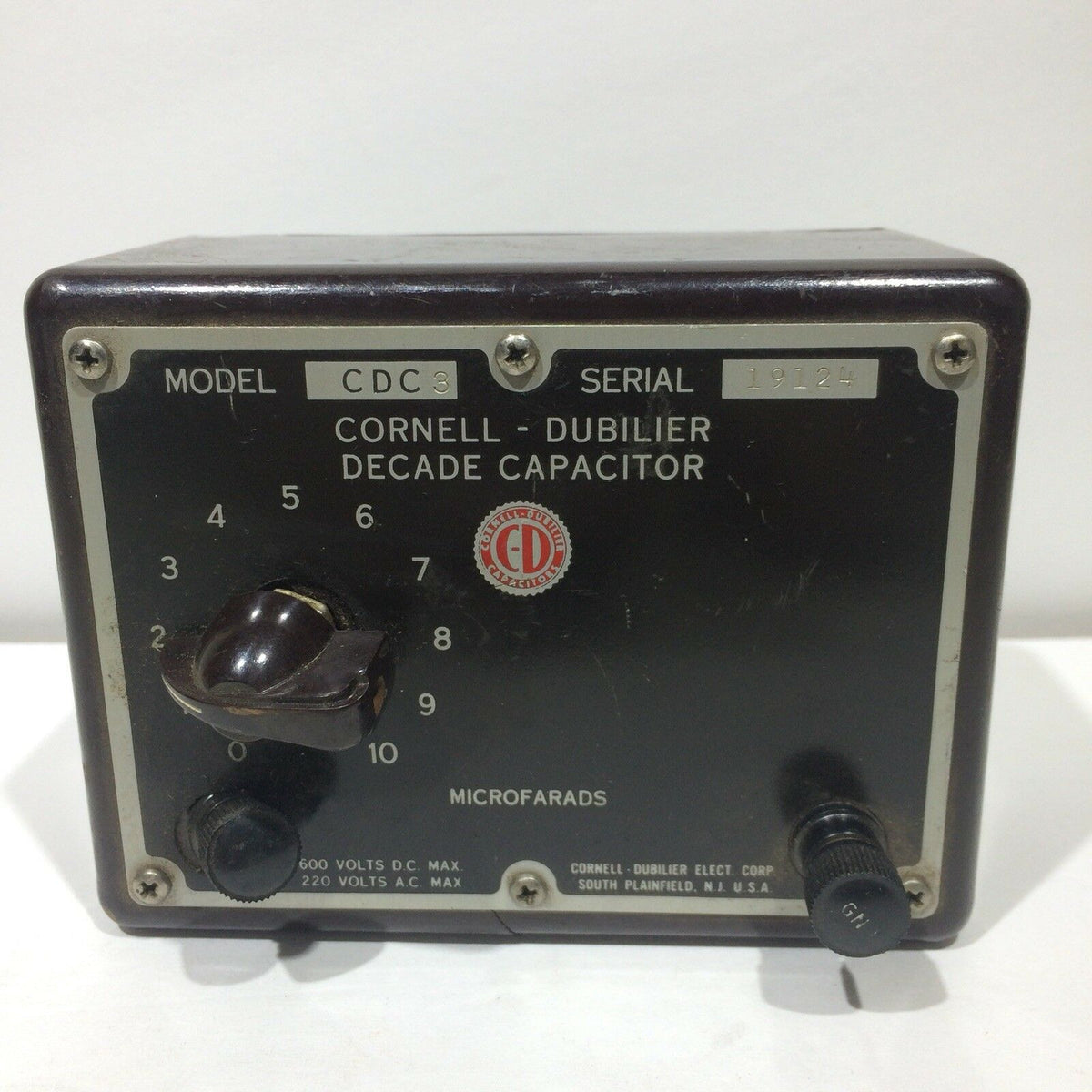 Cornell Dubilier Decade Capacitor Model CDC3, Serial Number 19124, showcasing compact design and control dial, with specifications indicating support for 600VDC and 220VAC Max.