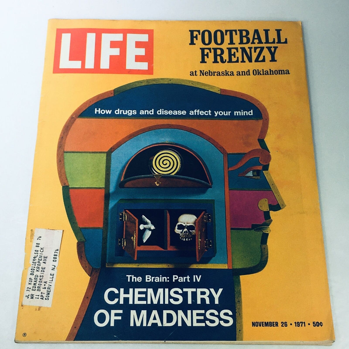 VTG Life Magazine November 26 1971 featuring the cover story 'The Brain Part IV: Chemistry of Madness', showcasing colorful graphics and elements suggesting neuroscience, psychology, and mental health.