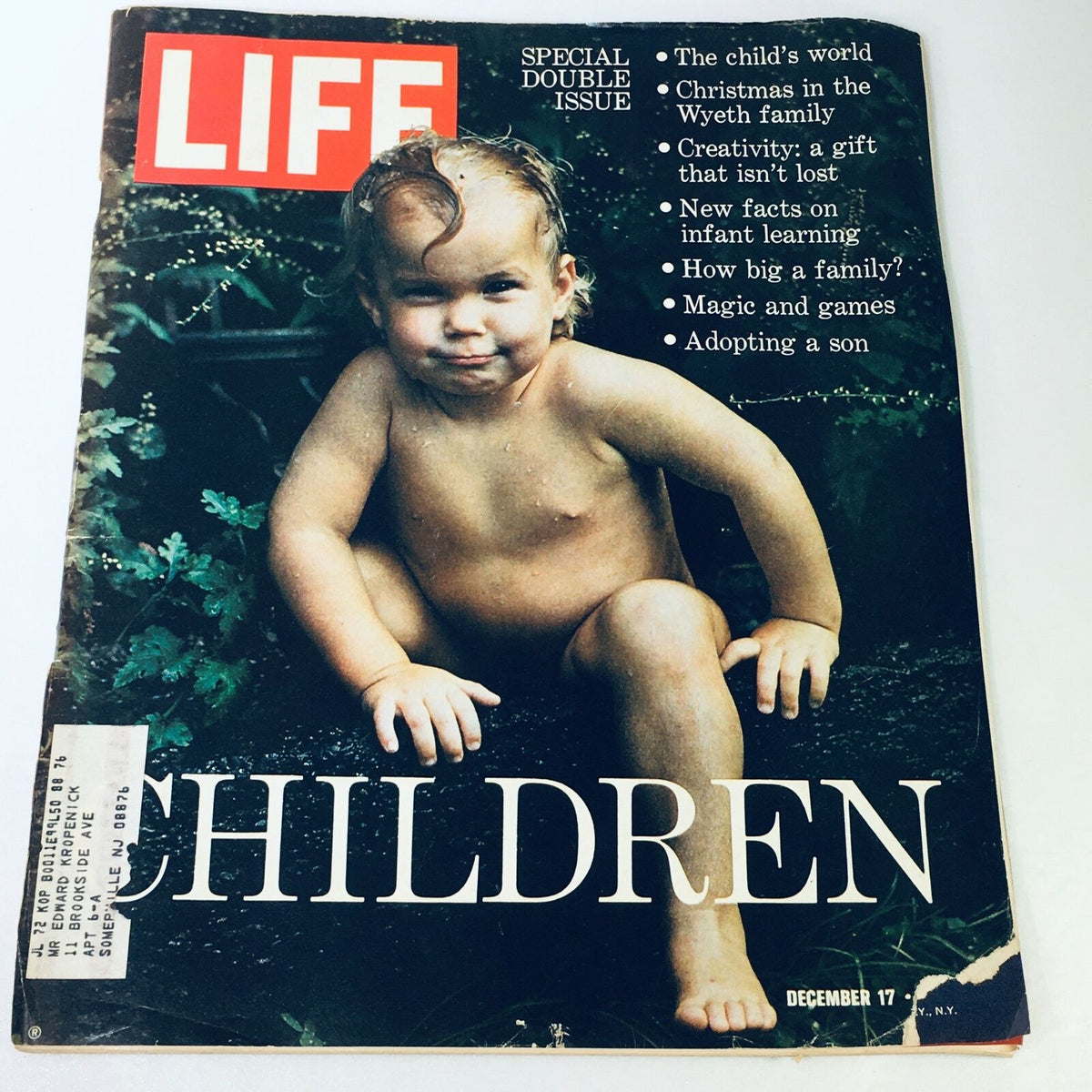 VTG Life Magazine December 17 1971 cover featuring a child sitting outdoors, highlighting the special double issue on children with a nostalgic design.