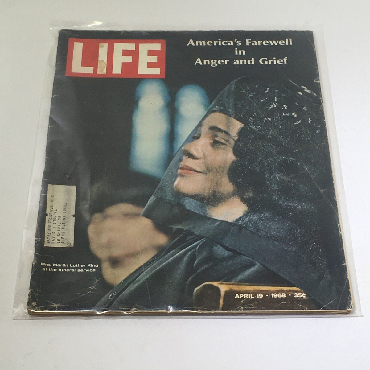Cover of VTG Life Magazine dated April 19, 1968, featuring Mrs. Martin Luther King at her husband's funeral, with a title indicating 'America's Farewell in Anger and Grief'.