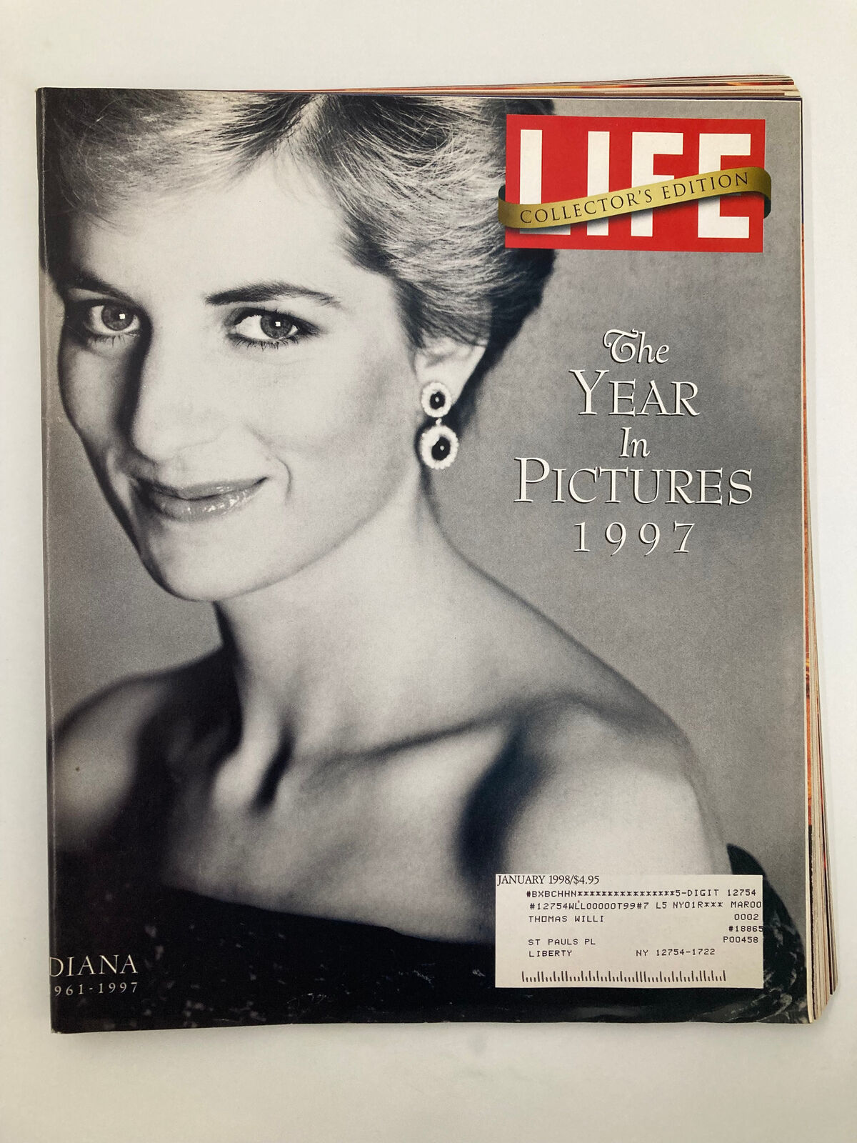 Cover image of Life Magazine January 1998, featuring Princess Diana, commemorating her life from 1961 to 1997, and highlighting 'The Year in Pictures 1997'.