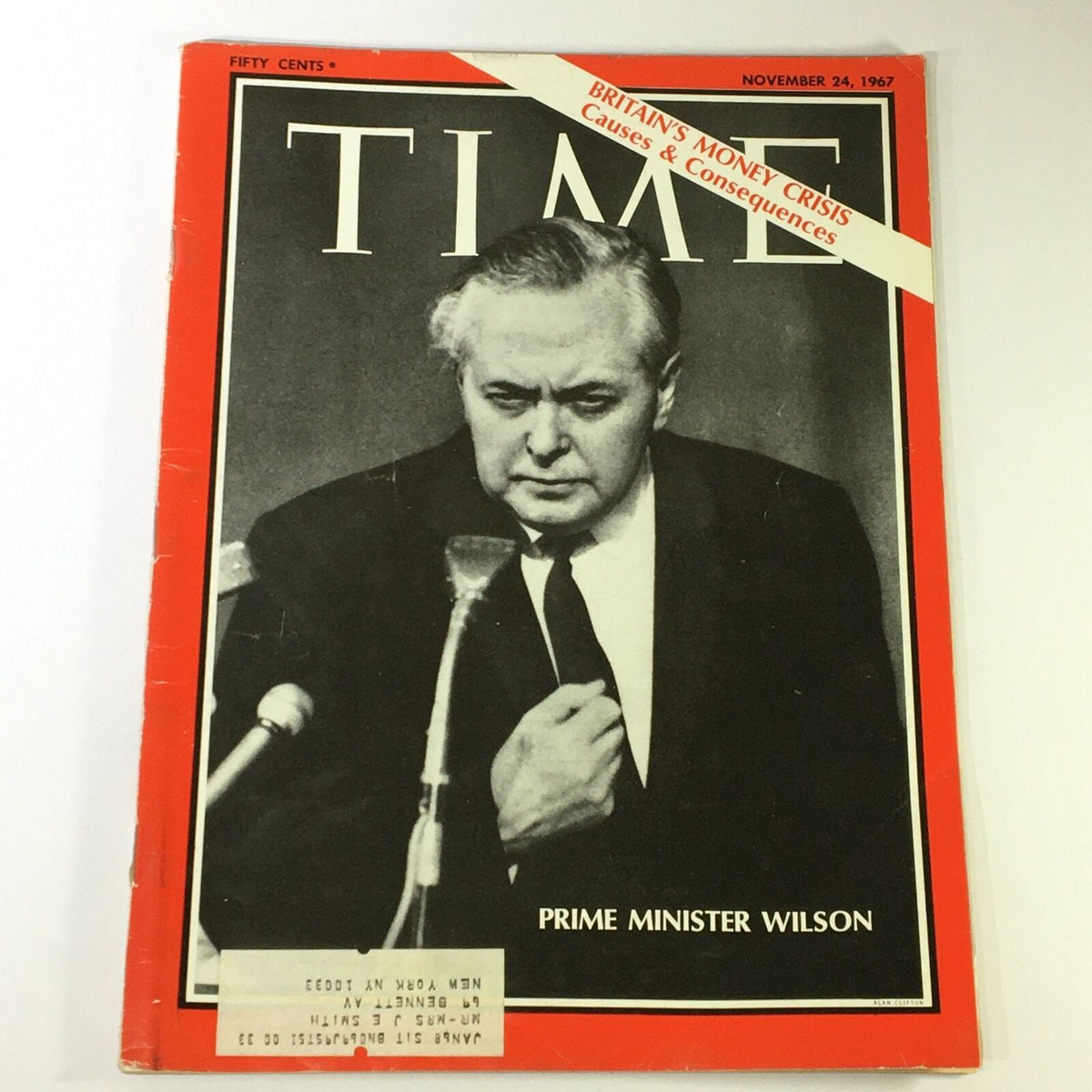 VTG Time Magazine cover from November 24, 1967 featuring Prime Minister Sir Harold Wilson, showcasing a historical moment with insightful political content.
