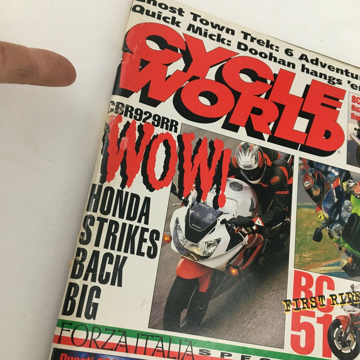 Close-up of the Cycle World Magazine April 2000 cover highlighting the bold 'WOW!' feature on the Honda CBR929RR, designed for vintage motorcycle aficionados.