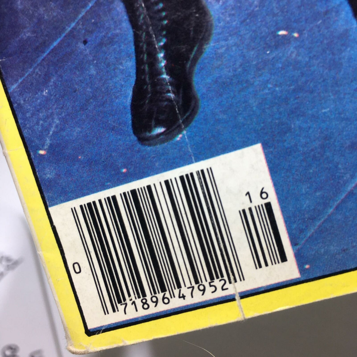 Detailed shot of the barcode on the Wrestling 1976 Annual #16 Magazine, depicting the publication's unique identifier and production quality.