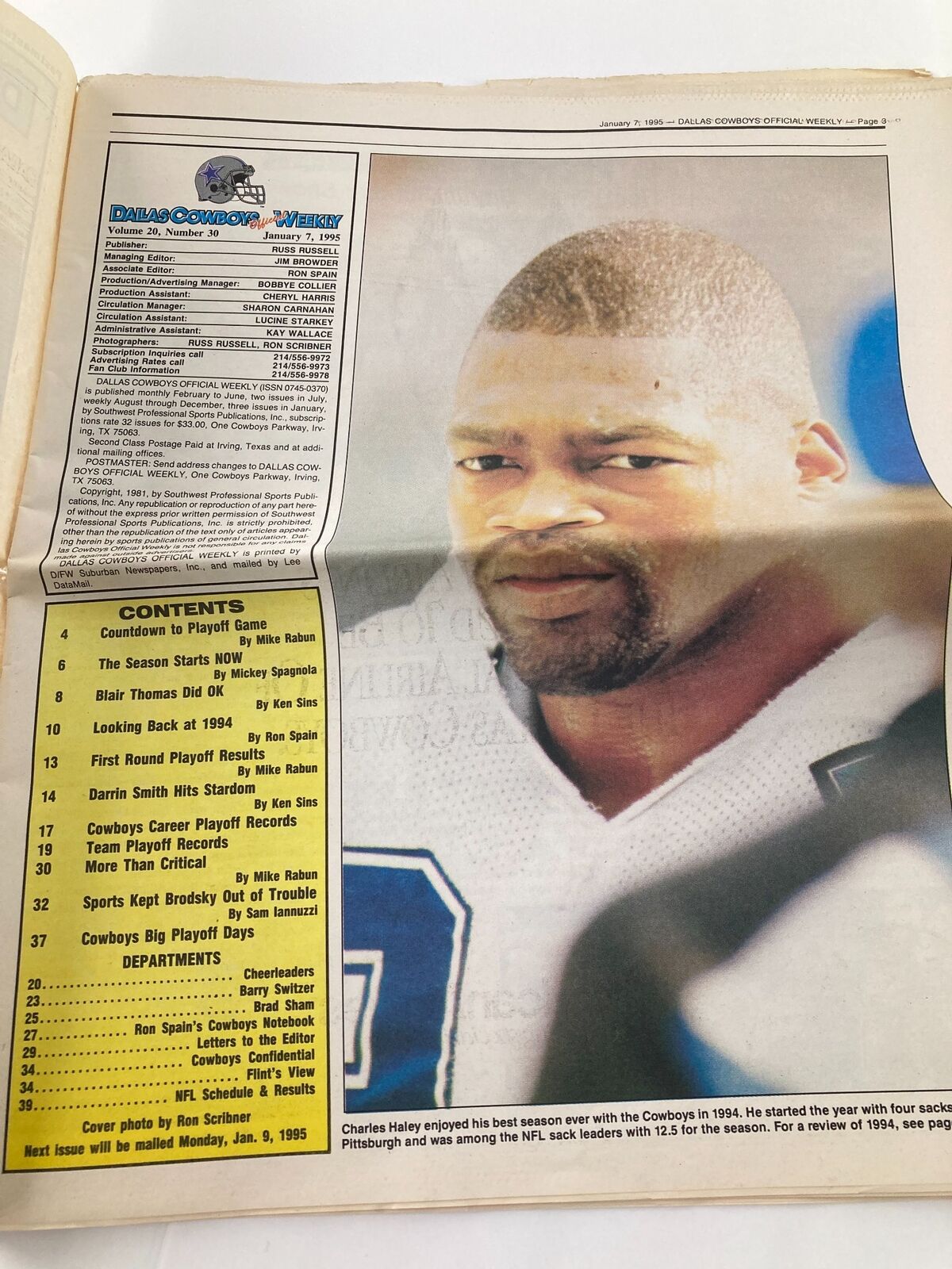 Dallas Cowboys Weekly Newspaper January 7 1995 Vol 20 #30 featuring Charles Haley, highlighting his achievements with the team.