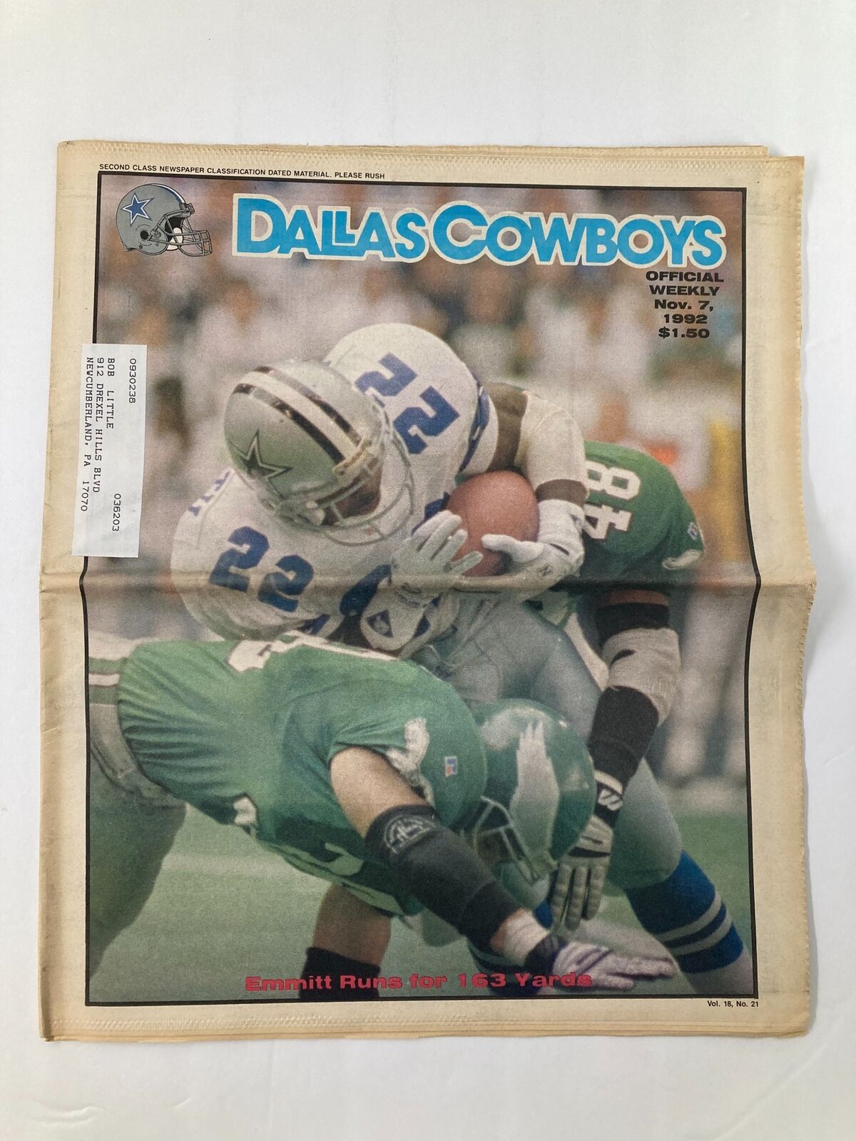 Dallas Cowboys Weekly Newspaper November 7 1992 Vol 18 #21 featuring Emmitt Smith tackling an opposing player while showcasing the headline 'Emmitt Runs for 163 Yards'.