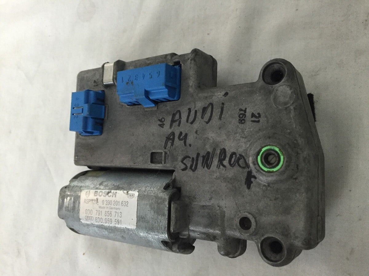 AUDI 5000 90 BOSCH SUNROOF MOTOR 0 390 201 632, showing detailed functionality and OEM quality for vintage car enthusiasts.