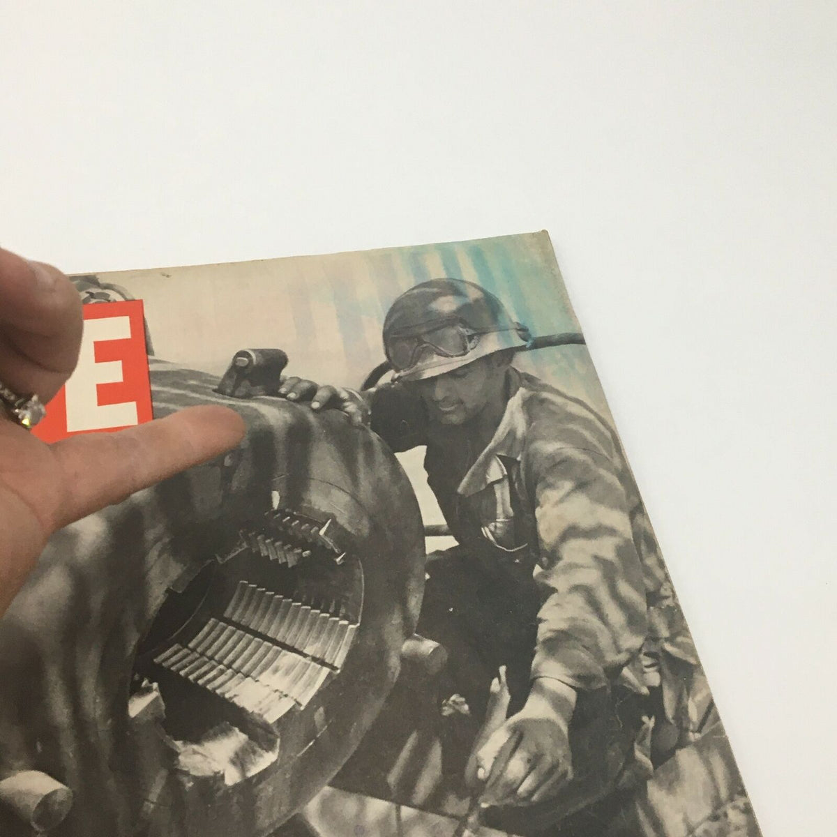 Close-up of the cover of VTG Life Magazine January 1 1945, highlighting a soldier beside a Big Gun, capturing the essence of World War II.
