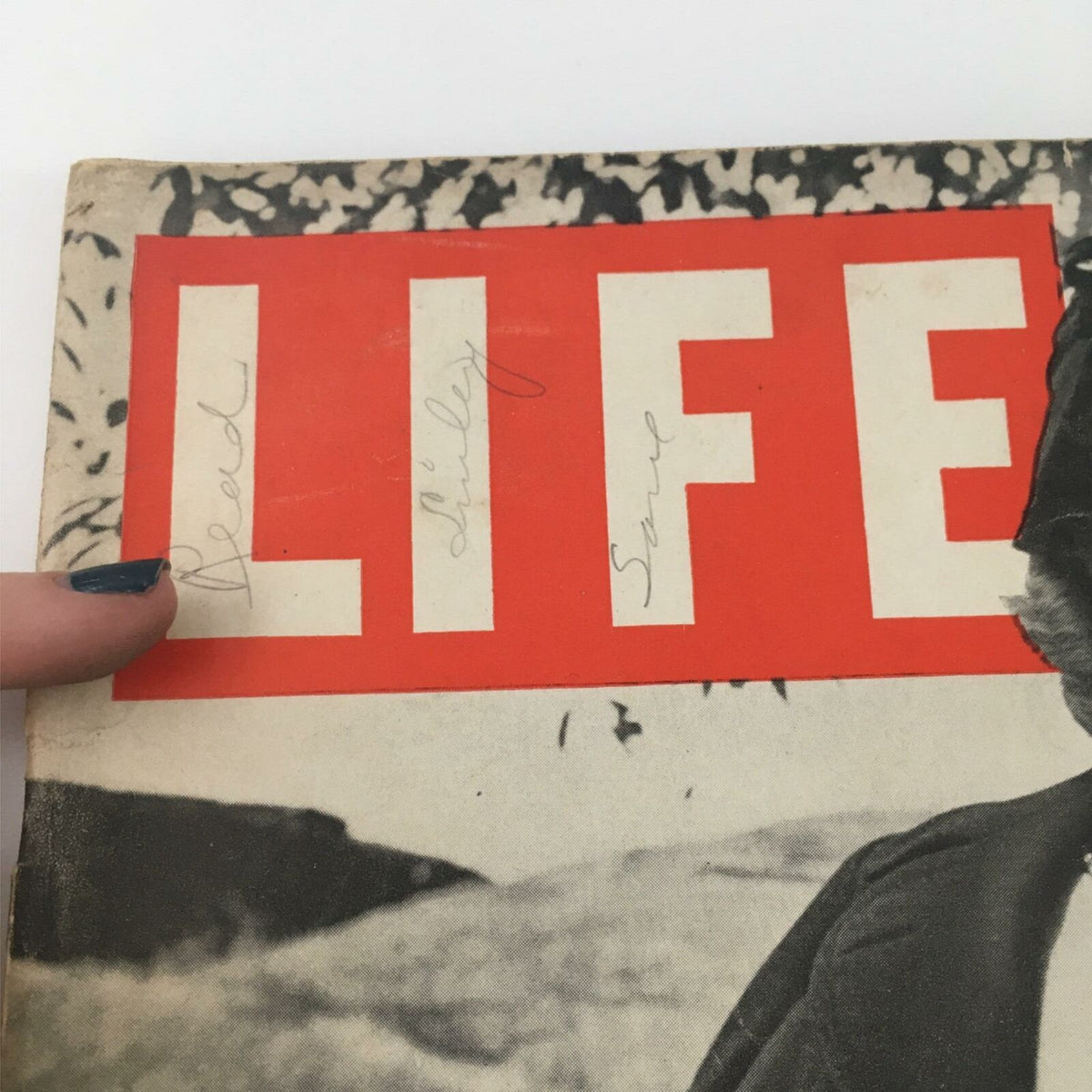 Close-up of the cover of the VTG Life Magazine November 15, 1943, highlighting handwritten notes on the magazine's title.
