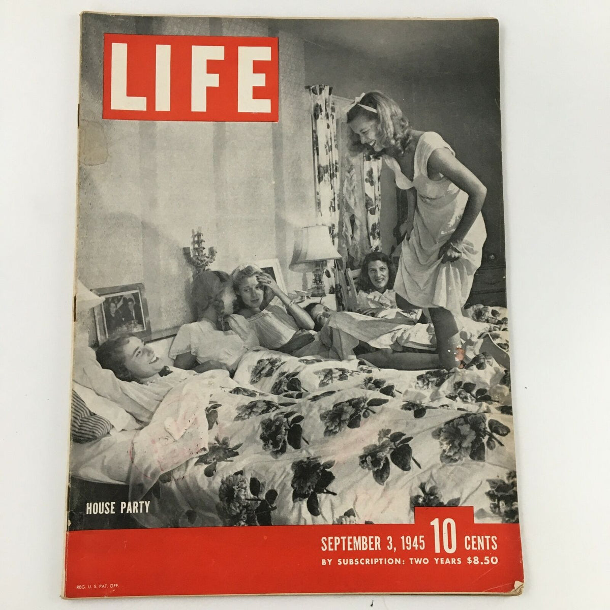 Life Magazine September 3 1945 Featuring House Party and General Douglas MacArthur