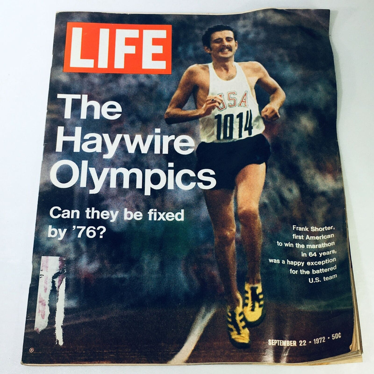 VTG Life Magazine September 22 1972 cover featuring marathon winner Frank Shorter, showcasing the article titled 'The Haywire Olympics' with a running theme.