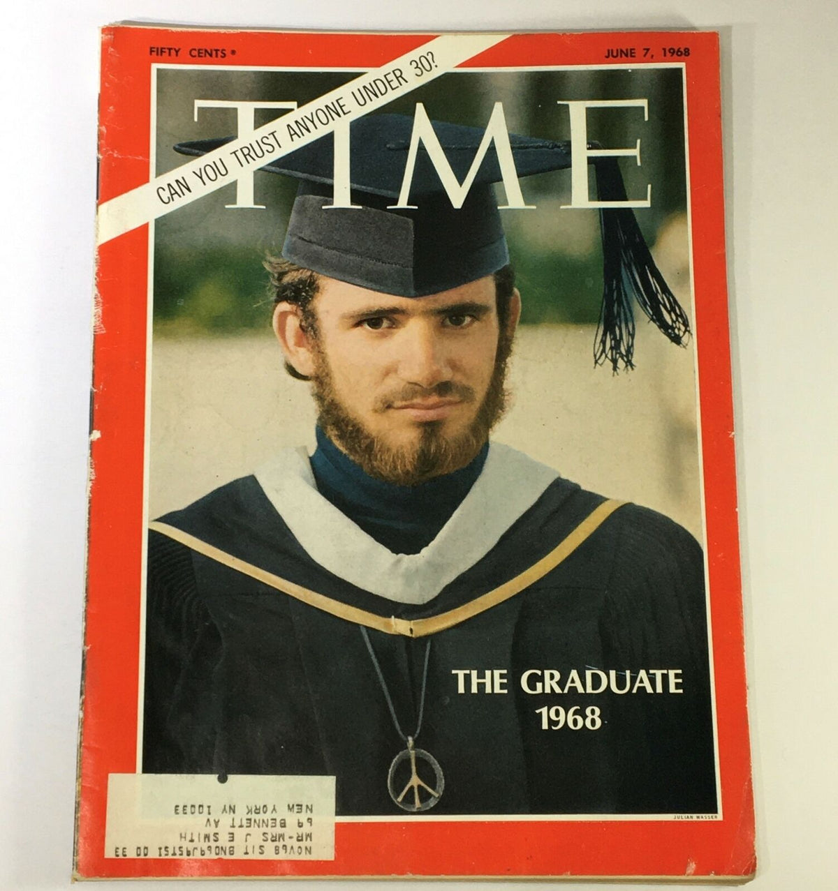 Cover of VTG Time Magazine from June 7, 1968 featuring the title 'The Graduate 1968'. The magazine showcases a male graduate with a beard, wearing a graduation cap and gown, alongside the text 'Can You Trust Anyone Under 30?' This historic publication captures the cultural essence of the late 1960s.