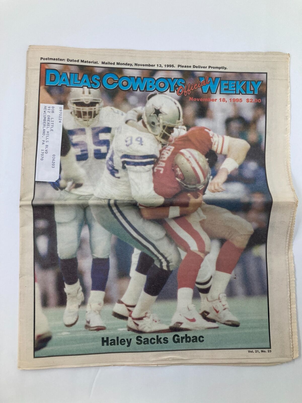 Dallas Cowboys Weekly Newspaper November 18 1995 Vol 21 #23 showcasing Wade Wilson, cover image showing a player in action on the field.