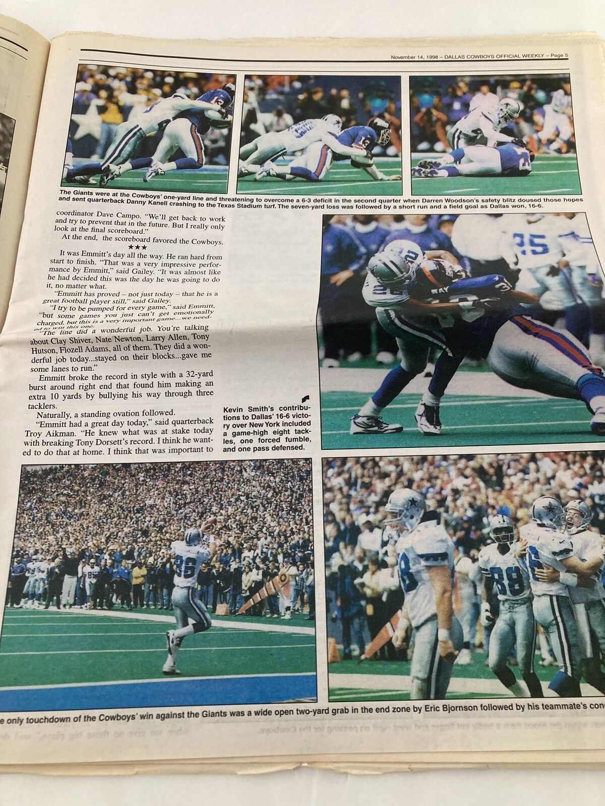 Action shots of Kevin Smith and the Cowboys' game strategy captured in Dallas Cowboys Weekly Newspaper November 14 1998 Vol 24 #22.
