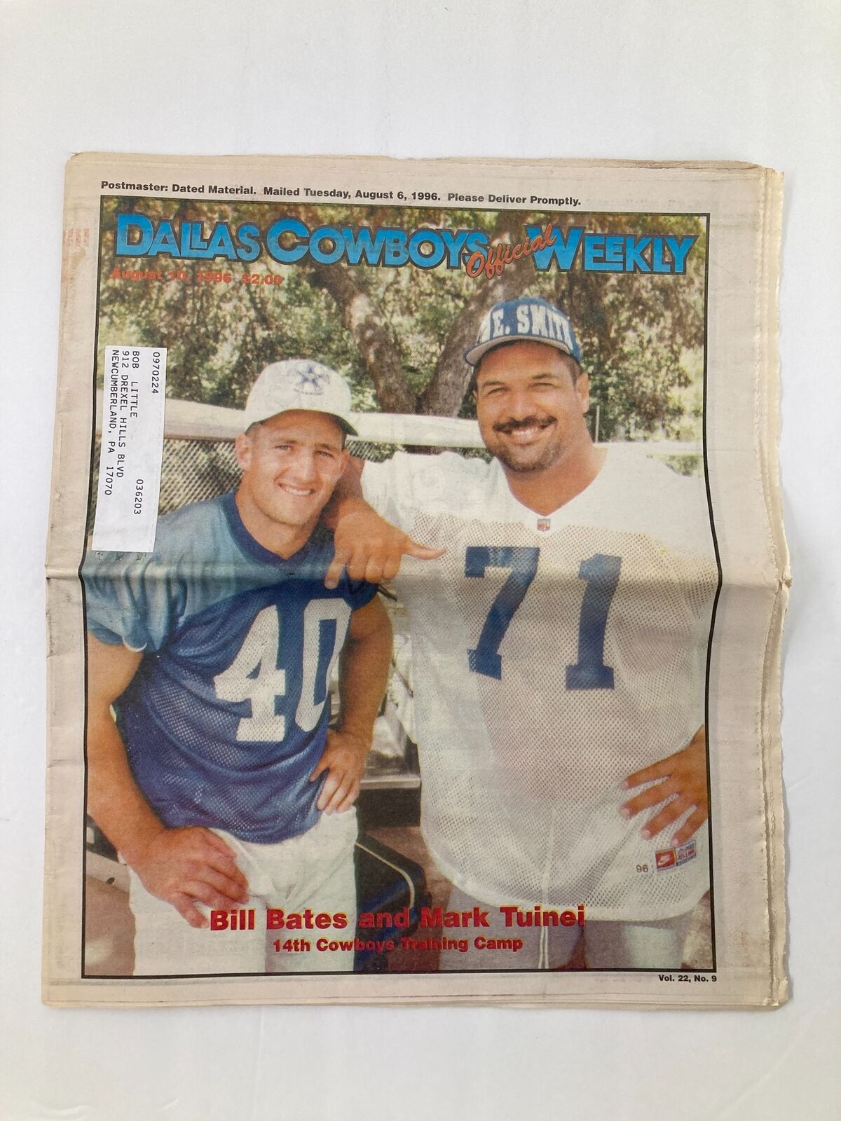 Dallas Cowboys Weekly Newspaper August 10 1996 Vol 22 #9 featuring Bill Bates and Mark Tuinei, showcasing two players at training camp.
