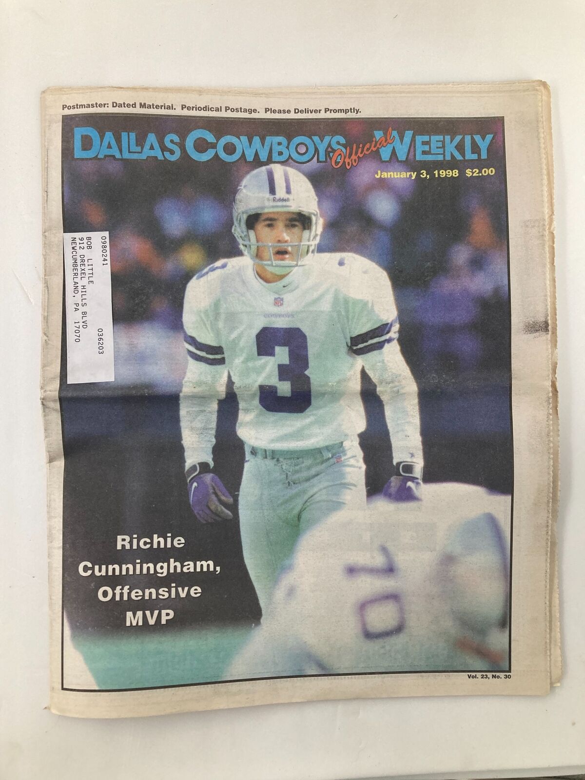 Cover of Dallas Cowboys Weekly Newspaper January 3, 1998, Vol 23 #30 featuring Richie Cunningham, Offensive MVP.