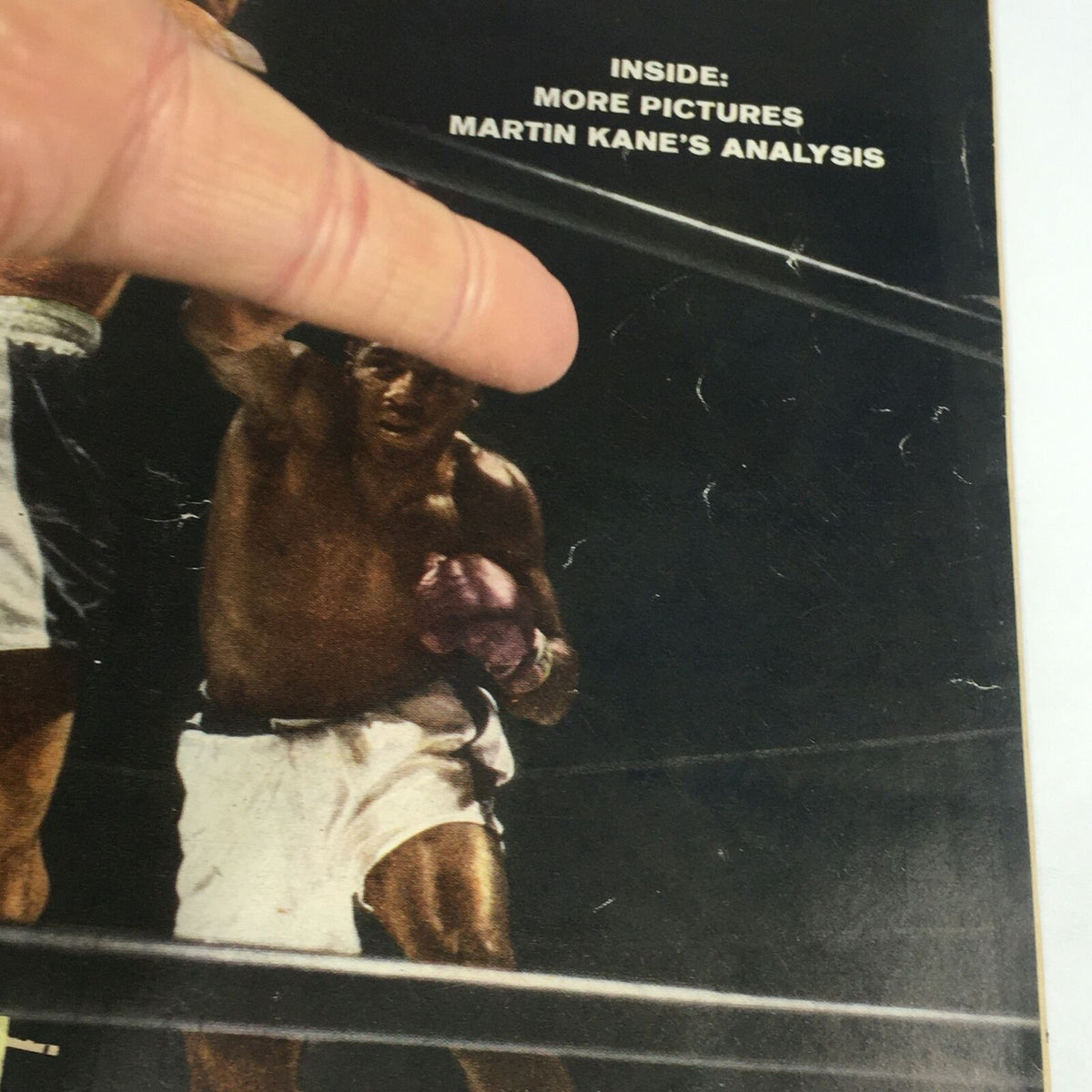 Detailed display of the Sports Illustrated Magazine's cover from September 1, 1958, focusing on the match between Floyd Patterson and Roy Harris with analysis insights.