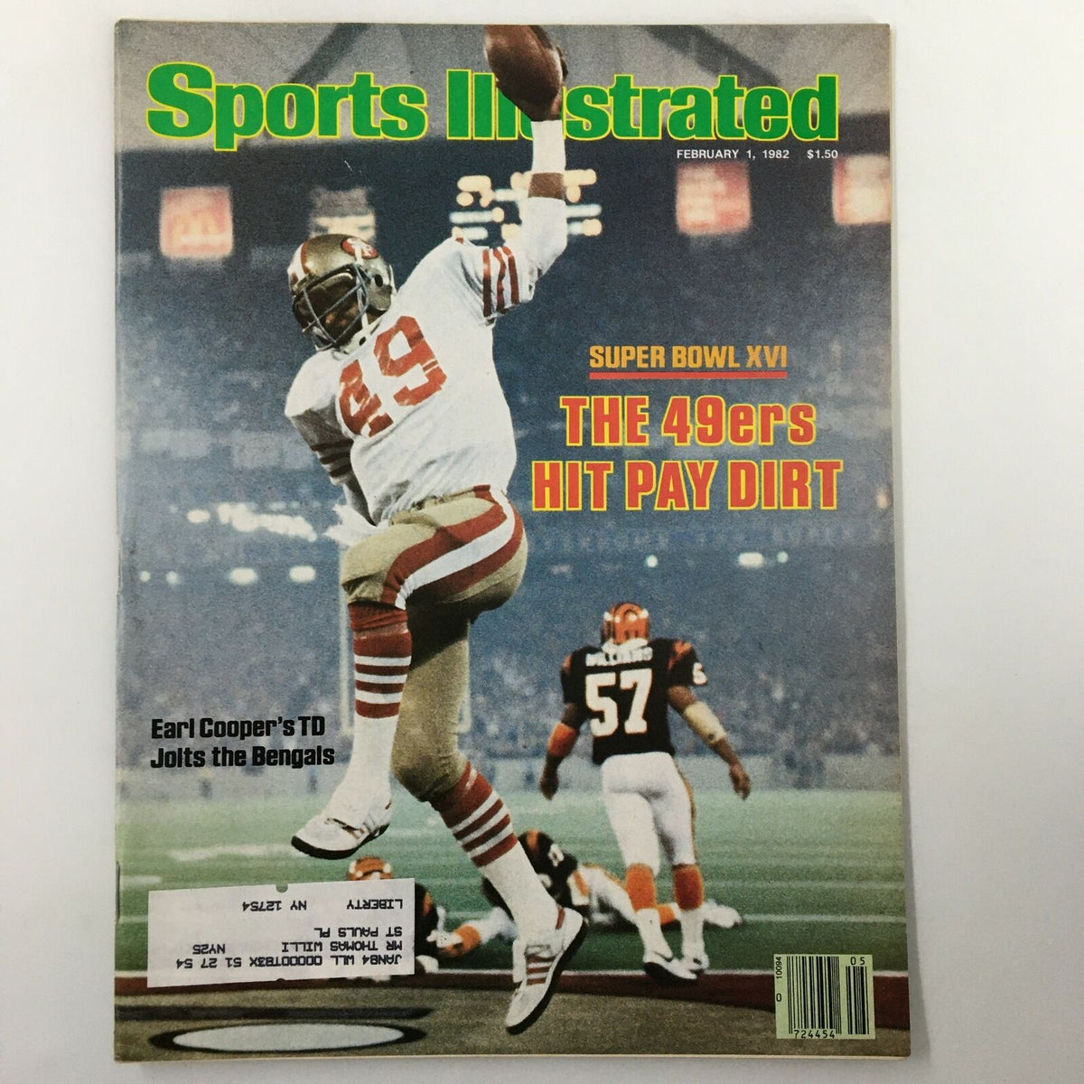Vintage Sports Illustrated magazine cover from February 1, 1982, featuring Earl Cooper's touchdown that jolted the Bengals, highlighting Super Bowl XVI with the caption 'The 49ers Hit Pay Dirt'.