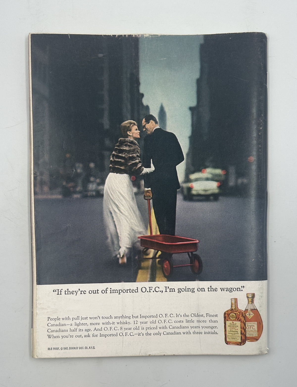The New Yorker Magazine October 26, 1963 Dark Museum Gallery Arthur Getz Cover, back cover featuring a vintage whisky advertisement with a formally dressed couple on a city street.