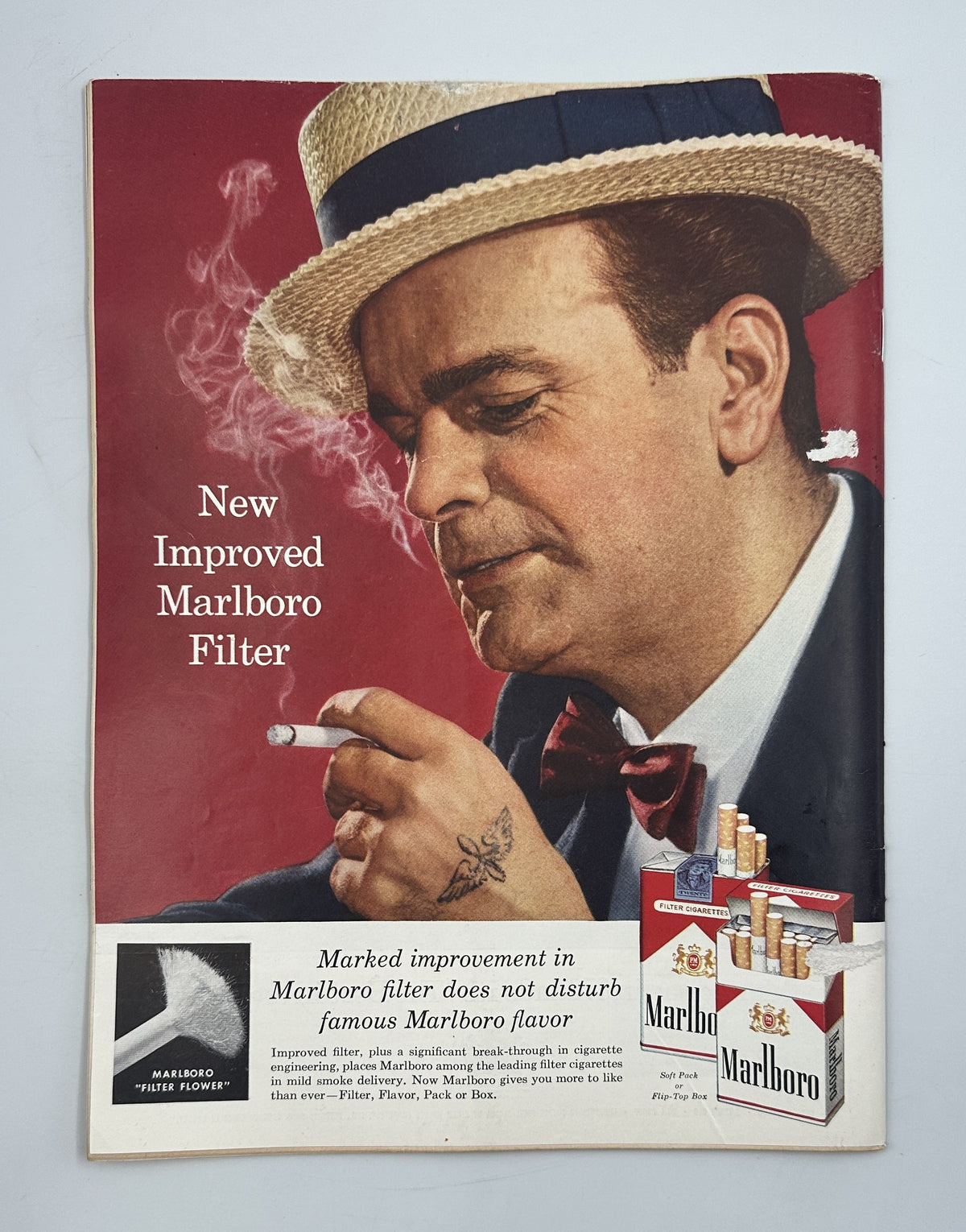 The New Yorker Magazine August 16, 1958 Beach Cabana Edna Eicke Cover interior Marlboro cigarette advertisement featuring a man in a straw hat smoking.