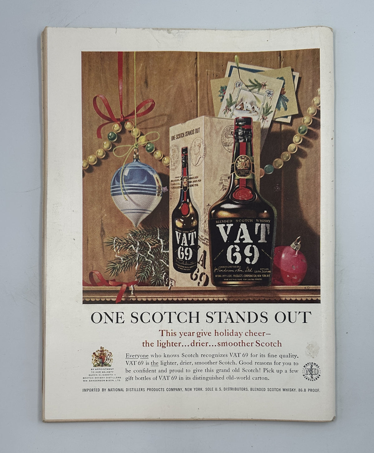 The New Yorker Magazine November 22, 1958 Theater Newsstand Arthur Getz Cover, open interior page featuring a vintage Vat 69 Scotch whisky Christmas advertisement.