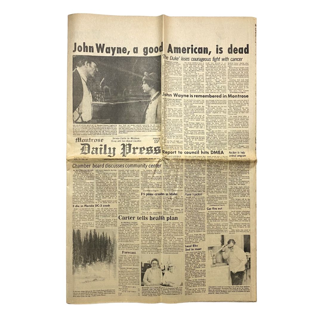 Montrose Daily Press Newspaper June 12 1979 John Wayne & Kim Darby