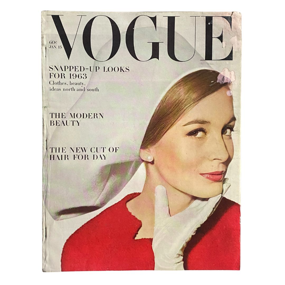 Vintage Vogue Magazine, January 15, 1963: Sandra Paul featured with GD interior content.