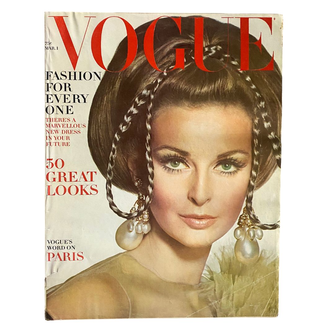 Vintage Vogue Magazine, March 1, 1967: Samantha Jones photographed by Irving Penn on the cover.