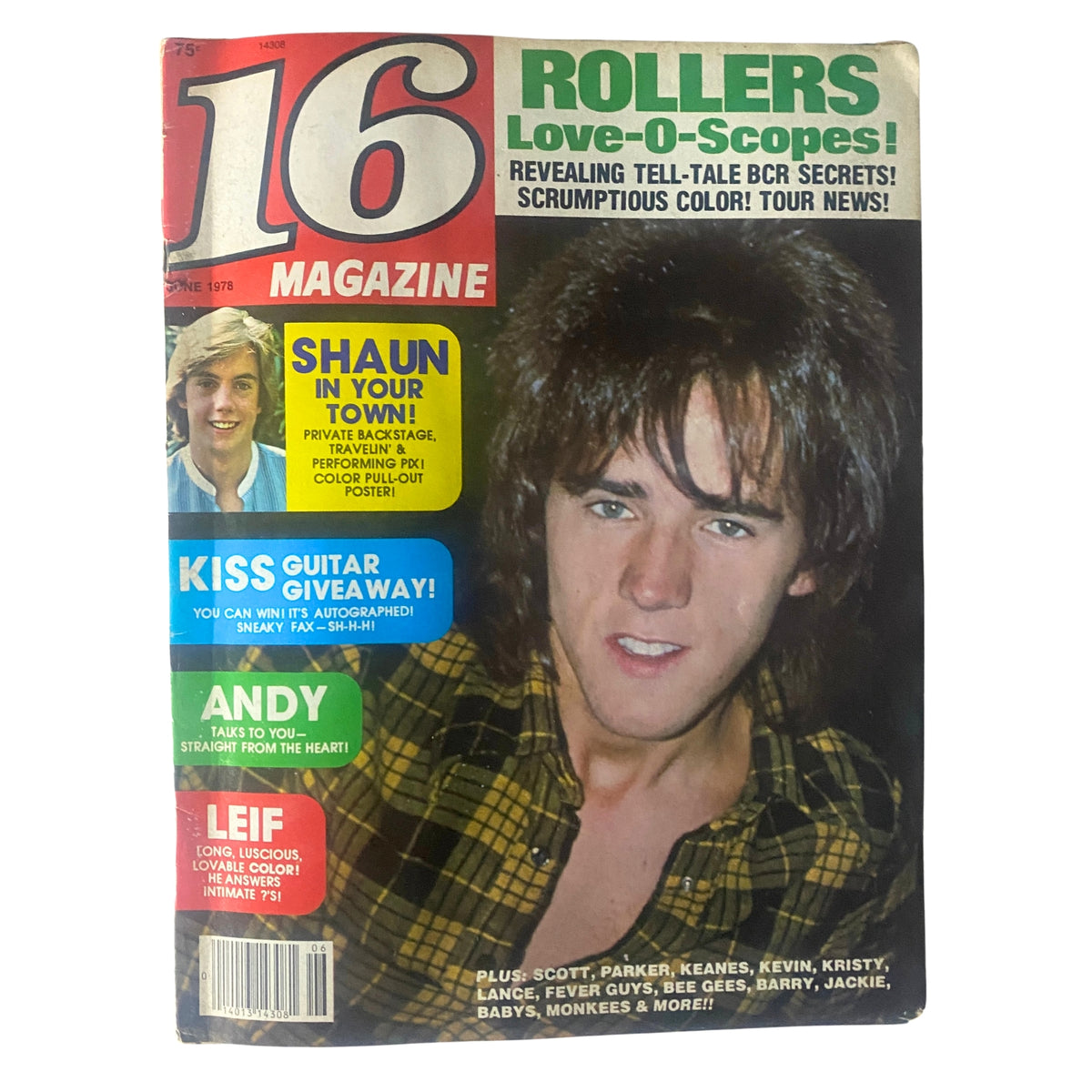 Cover of 16 Magazine June 1978 featuring Les McKeown and Shaun Cassidy. The magazine highlights pop culture, Rolling Love-O-Scopes, and includes a poster.