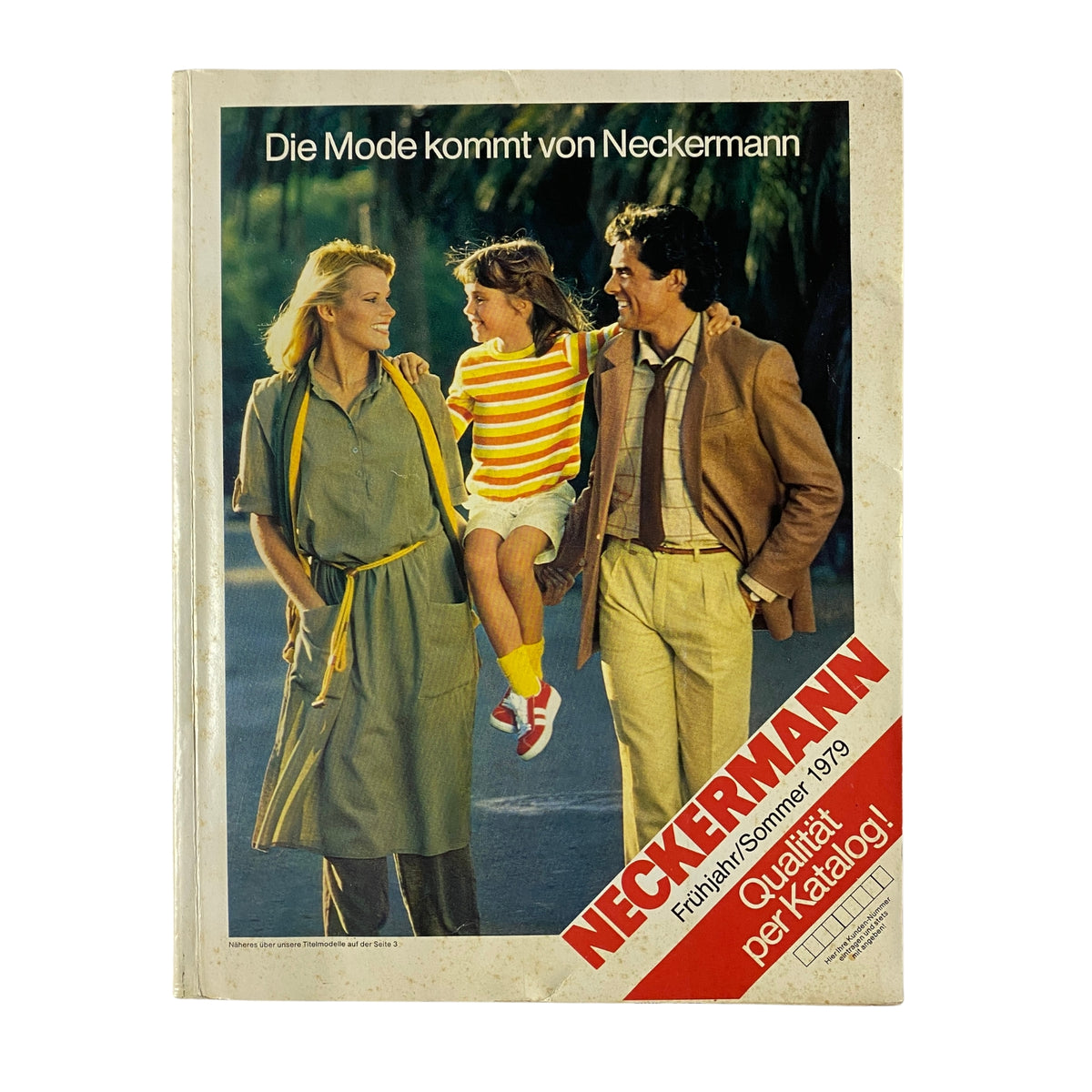 Cover of the 1979 Neckermann Sommer Catalog featuring a family in vintage fashion, showcasing clothing styles from the late 1970s.