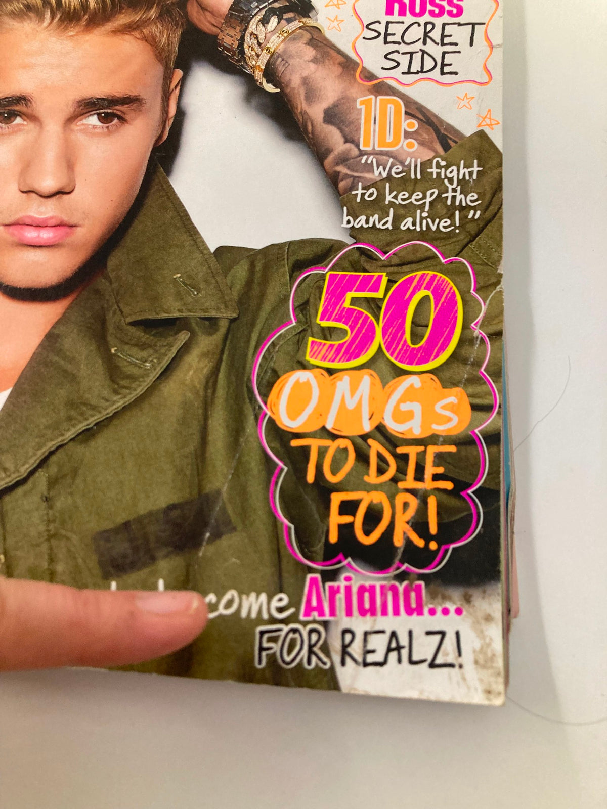 Close-up of the Tiger Beat Magazine October 2015 cover highlighting the feature '50 OMGs to Die For!' with Justin Bieber.