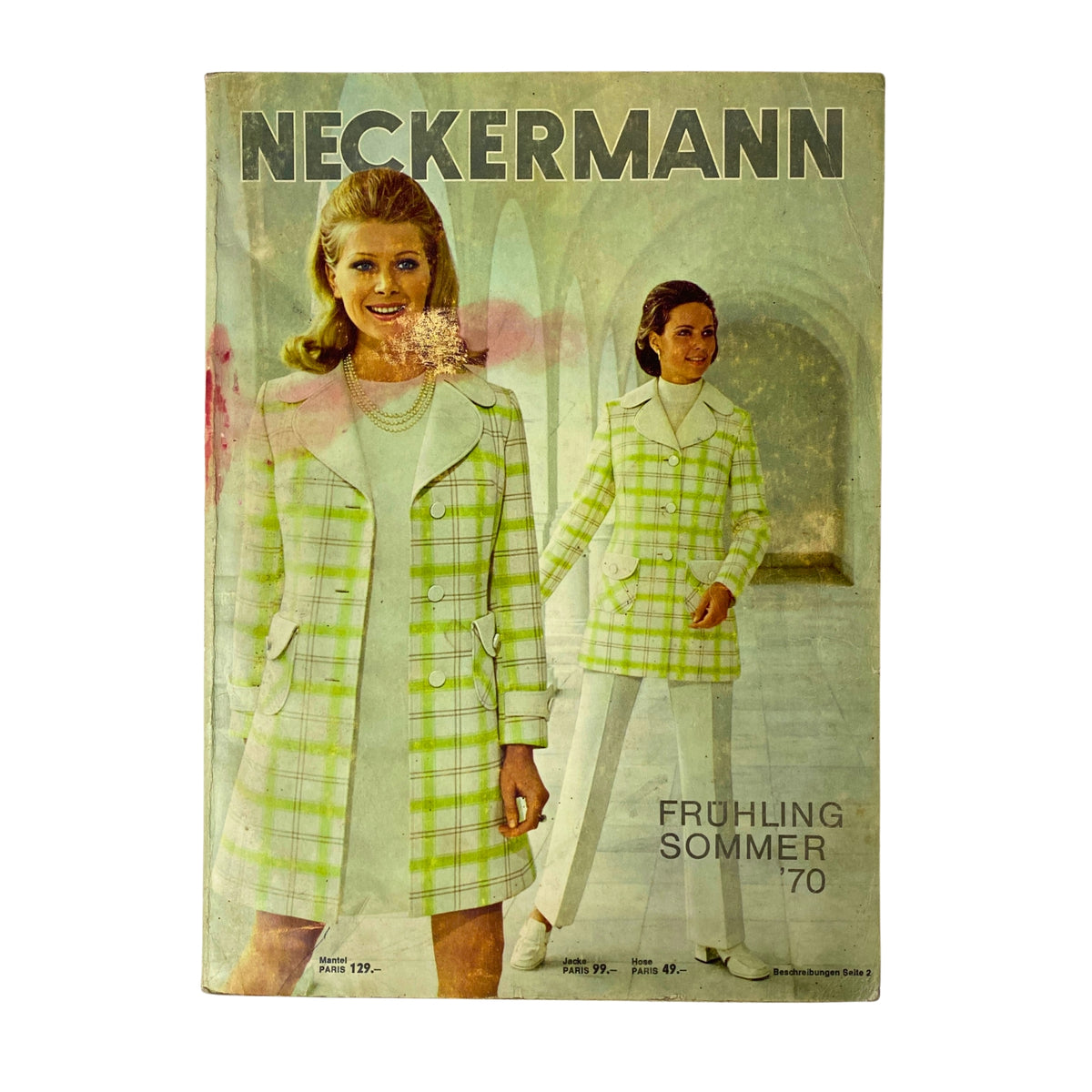 Cover of the 1970 Neckermann Summer Catalog featuring two women modeling green plaid summer outfits, showcasing fashion styles from early 1970s Germany.