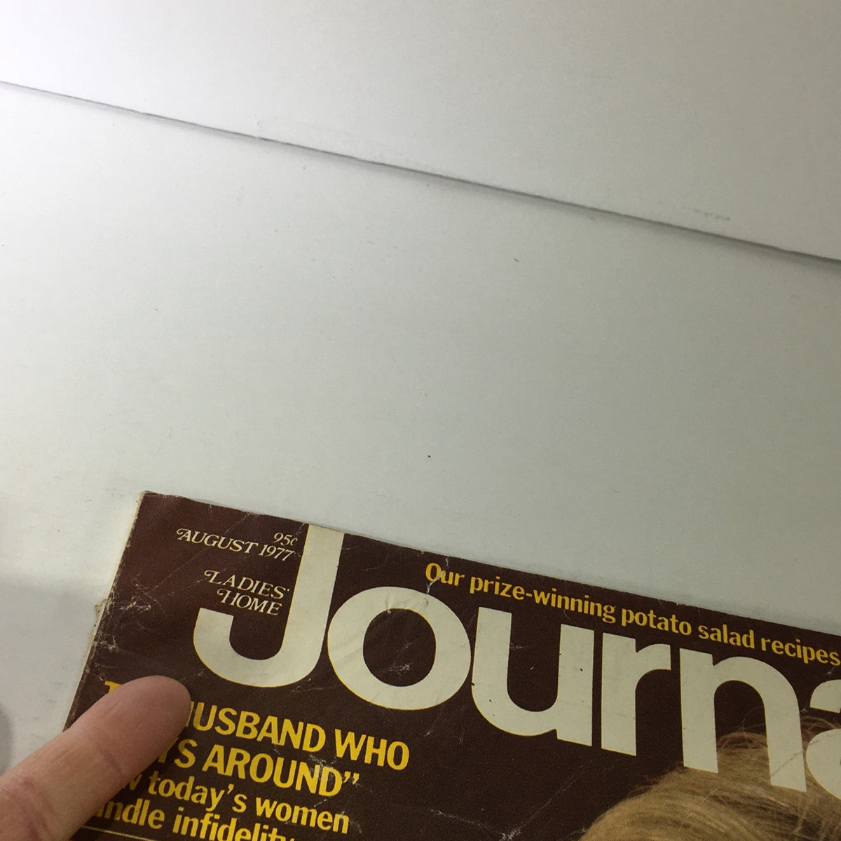 Vintage Journal Magazine: August 1977 - Olivia Newton-John / Erma Bombeck Issue