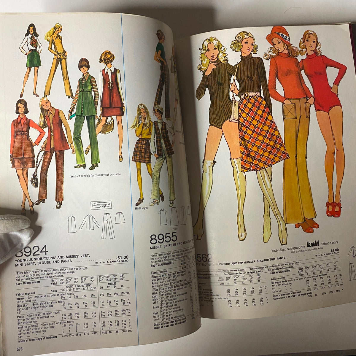 1971 January Simplicity Catalog displaying Young Junior and Misses' fashion styles, including skirts, blouses, and outfits with vibrant colors and patterns under patterns 8924 and 8955.