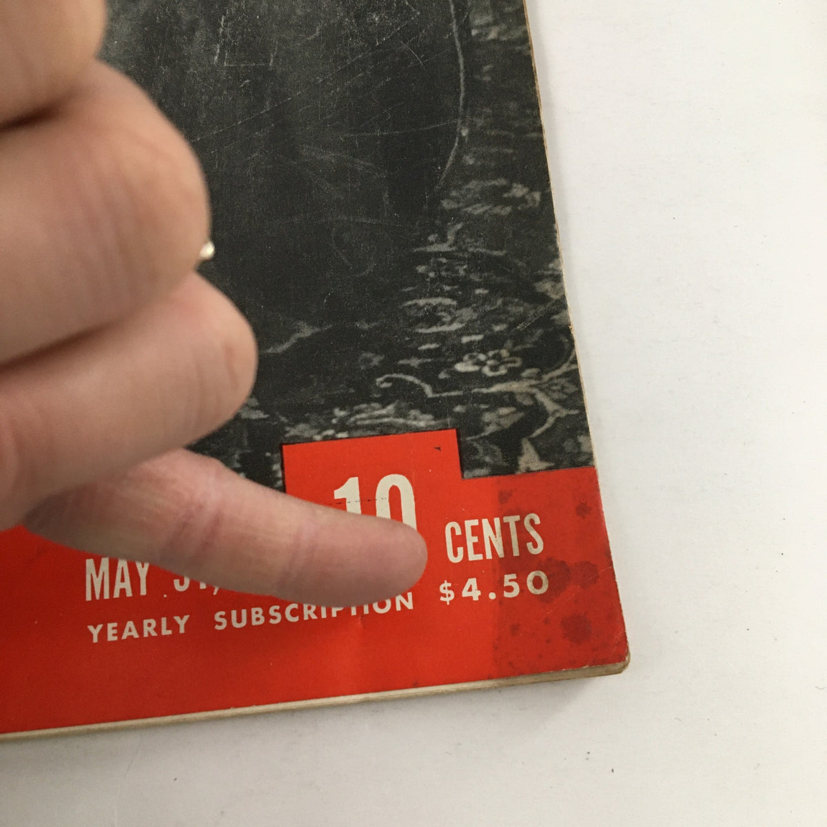 Vintage Life Magazine cover dated May 31, 1943, featuring pricing details including '10 Cents' and 'Yearly Subscription $4.50'. Highlights historical significance related to a visit to Ibn Saʻūd, the King of Saudi Arabia.