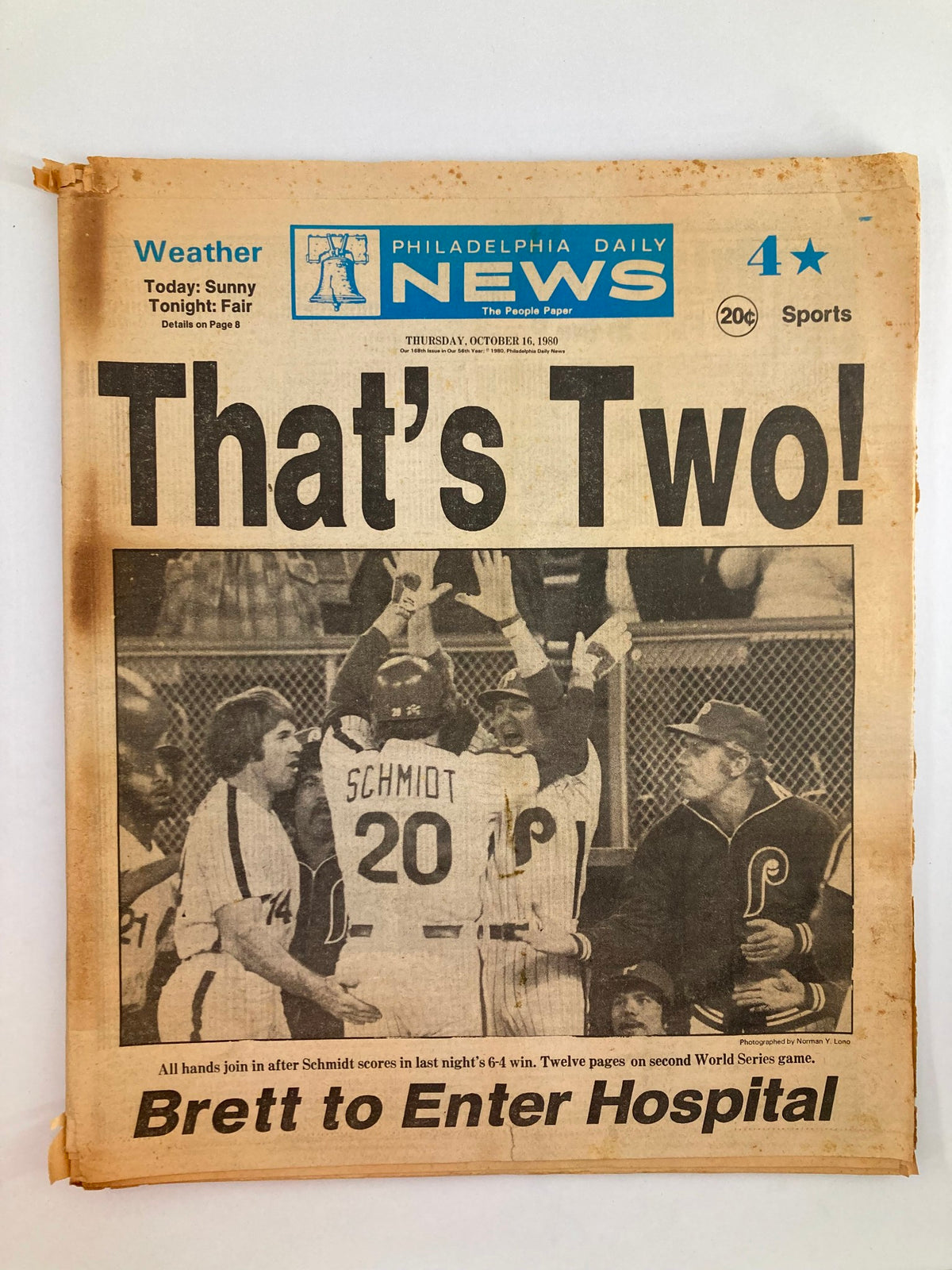 Philadelphia Daily News Tabloid from October 16, 1980, featuring Mike Schmidt celebrating a home run, capturing a historic moment in baseball.