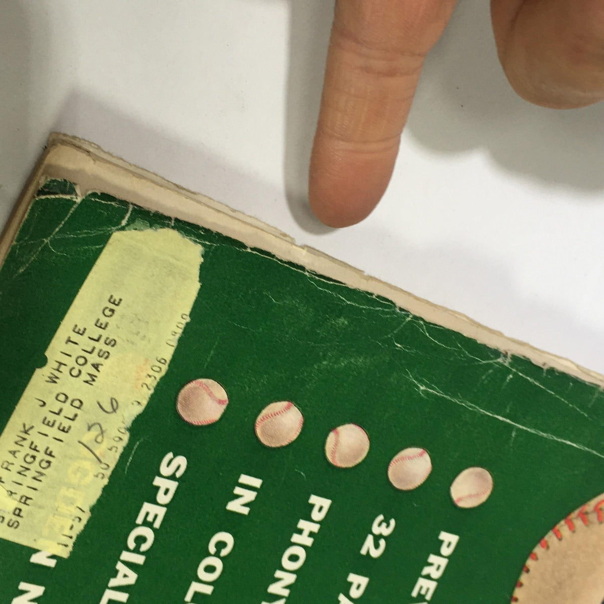 Image showing the back cover area of the VTG Sports Illustrated Magazine April 15 1957 - Special Baseball Issue with a label and condition specifics.