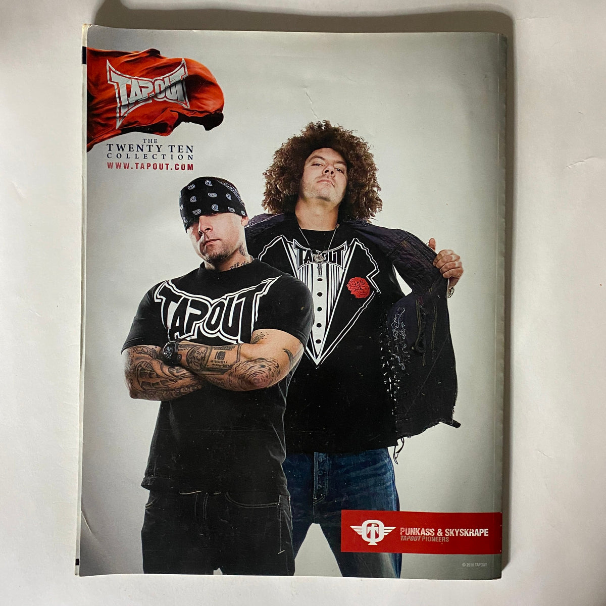Cover of Fighters Only US Magazine November 2010 Issue 21 featuring Chris Leben, showcasing the essence of mixed martial arts and vintage collectibles.