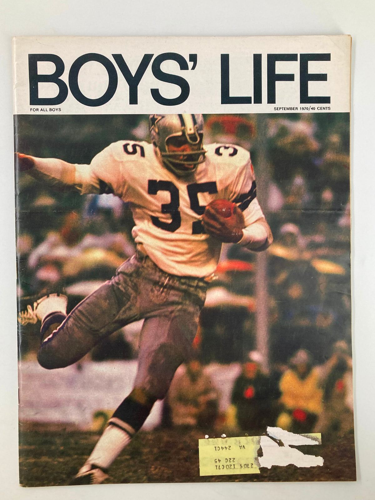 VTG Boys' Life Magazine September 1970 cover featuring football player Calvin Hill of the Dallas Cowboys in action, a nostalgic piece of sports history for collectors.