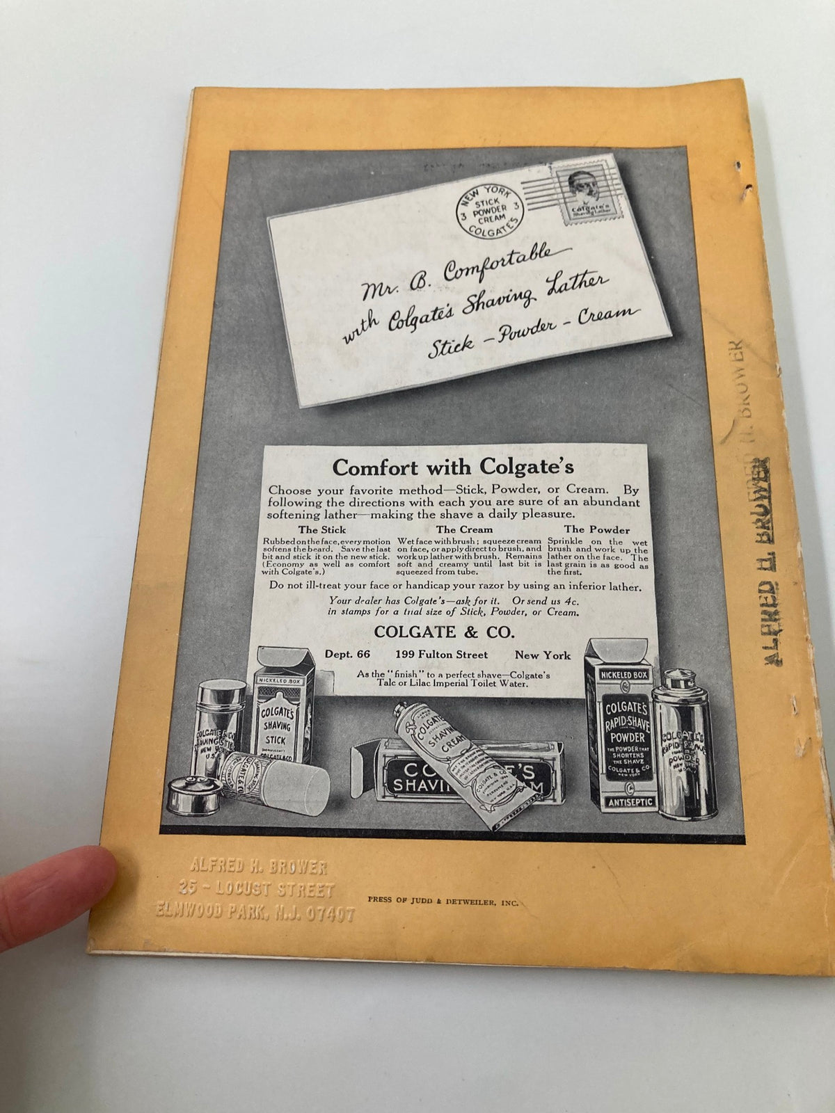 The National Geographic Magazine - September 1914, displaying an advertisement for Colgate's shaving products, highlighting the nostalgic marketing style of the early 20th century.