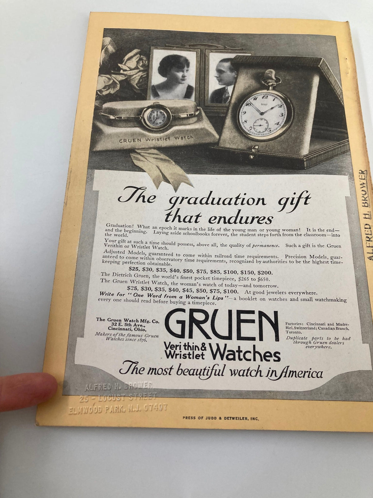 Advertisement page from the April 1916 National Geographic Magazine promoting Gruen Watches as a graduation gift.