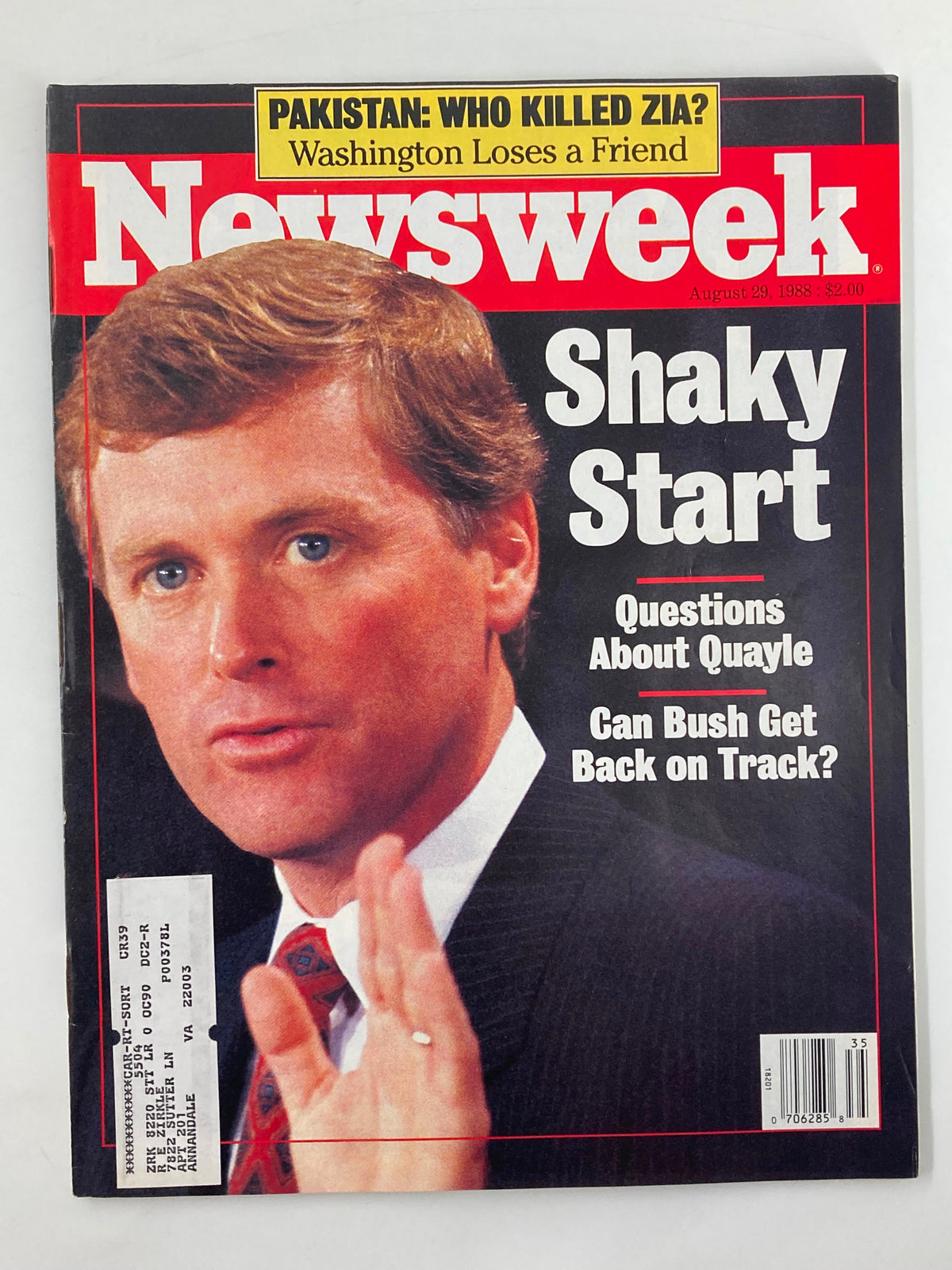 Cover of the VTG Newsweek Magazine from August 29, 1988, featuring the title 'Shaky Start' with a focus on questions about Dan Quayle. The magazine discusses the political climate of the late 80s, highlighting key issues and insights.
