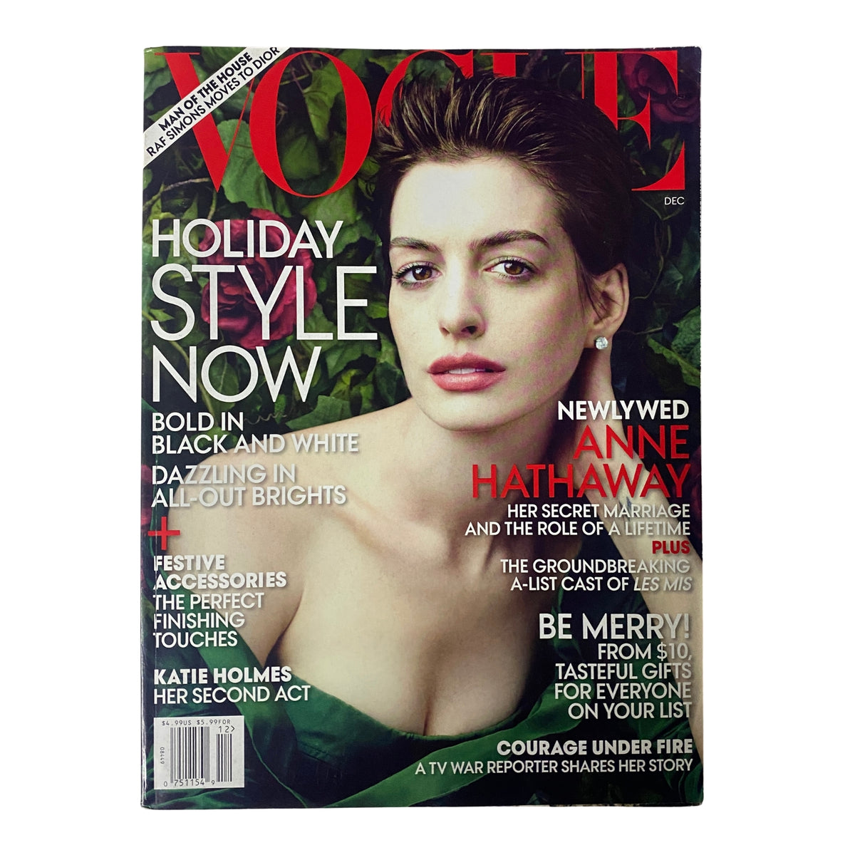 Vogue Magazine December 2012 Anne Hathaway Cover displaying the title 'Holiday Style Now' highlighting Anne Hathaway's features and fashion insights.