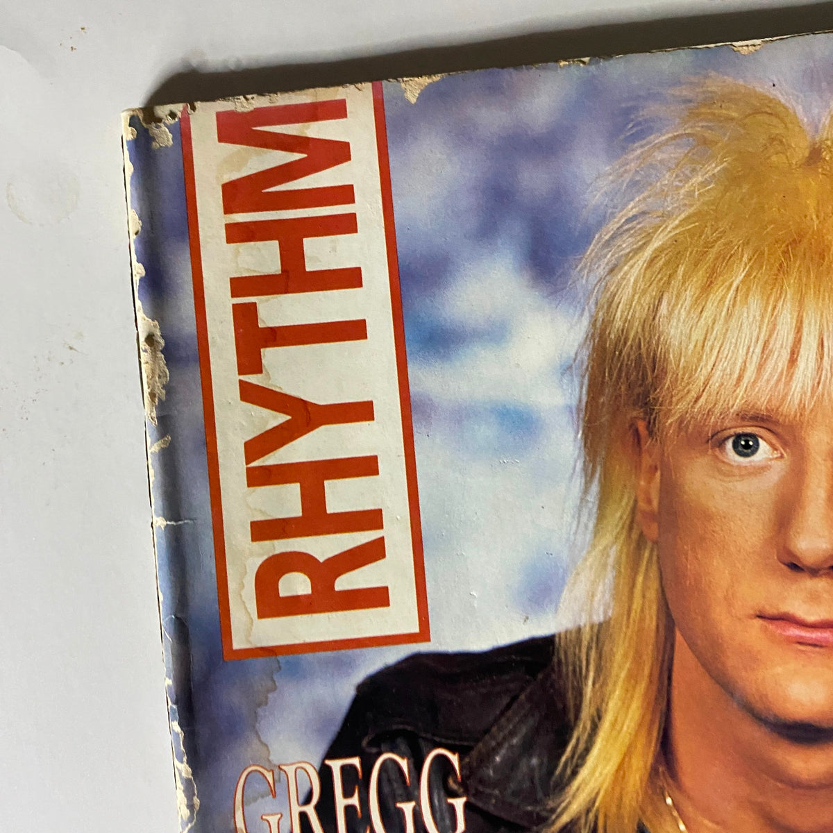 Cover of Rhythm Total Percussion Magazine, November 1988 featuring renowned drummer Gregg Bissonette, showcasing a vibrant design and vintage appeal for drumming enthusiasts.