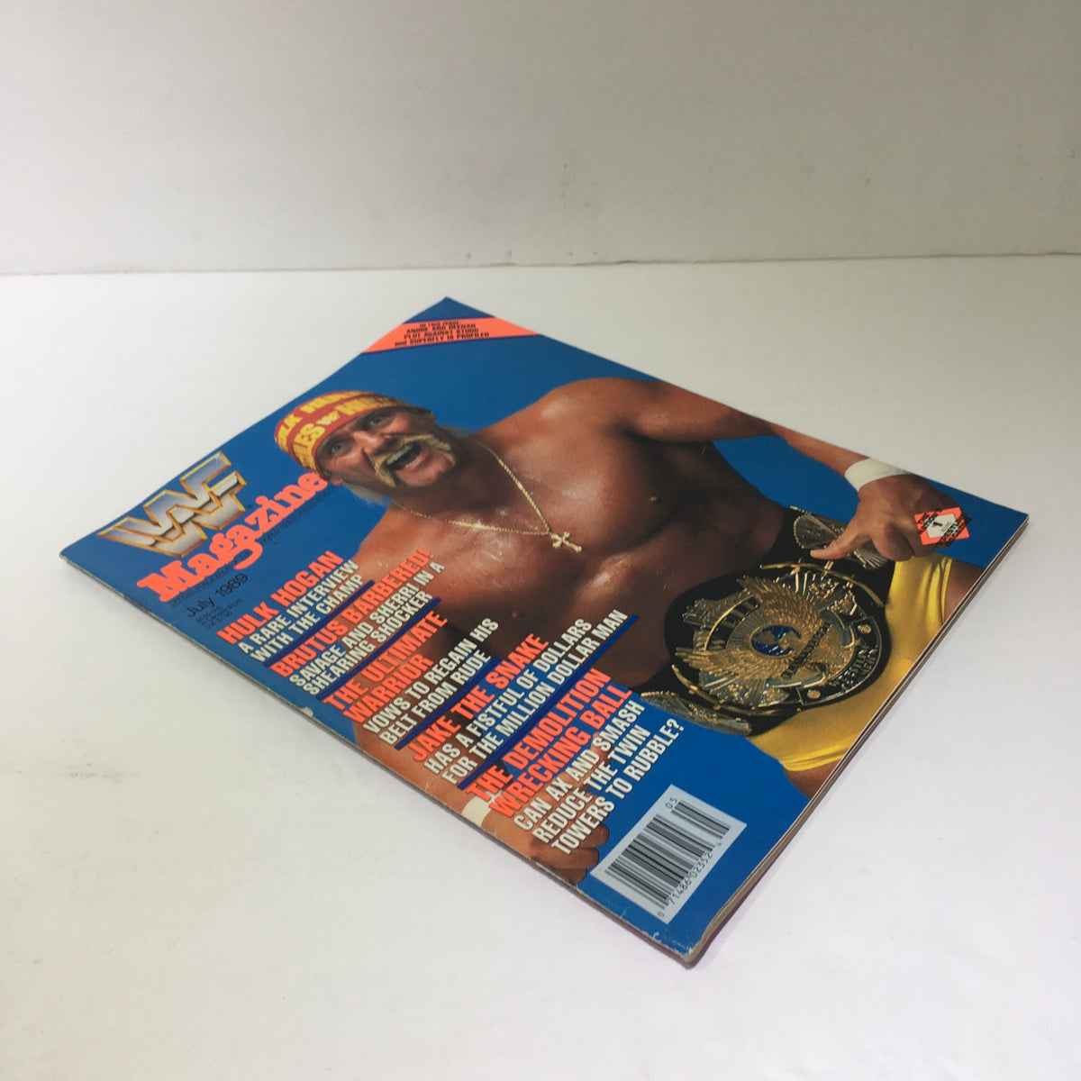Back cover of WWF Magazine showing Hulk Hogan, highlighting the features of the July 1989 issue including articles about wrestling legends.