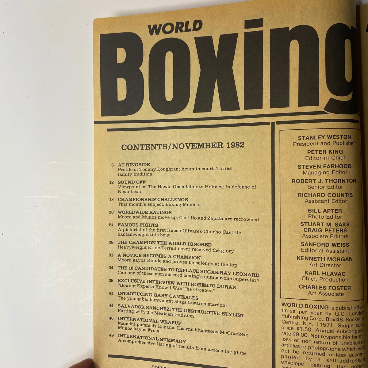 World Boxing Magazine November 1982 contents page featuring articles on Sugar Ray Leonard, Tommy Loughran, and interviews with Roberto Duran. This vintage magazine is in very good condition, emphasizing boxing's historical significance.
