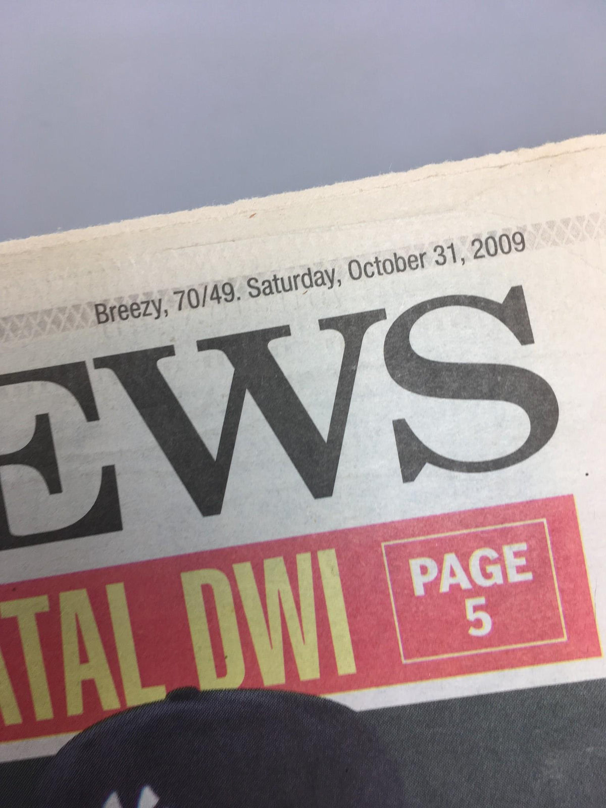 Top section of the New York Daily News front page, dated October 31, 2009, featuring weather information and the newspaper title.