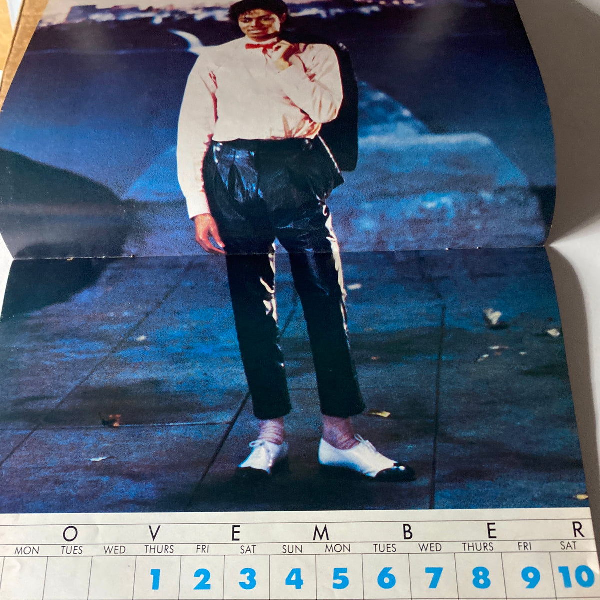 VTG Right On Magazine 1984-1985 featuring Michael Jackson in a stylish getup, posing elegantly for the November calendar page.