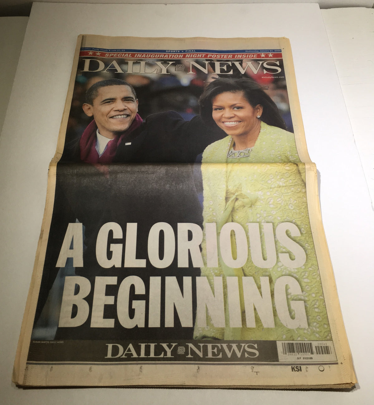 New York Daily News cover from January 21, 2009, featuring the title 'A Glorious Beginning' with images of Barack Obama and Michelle Obama at the inauguration.