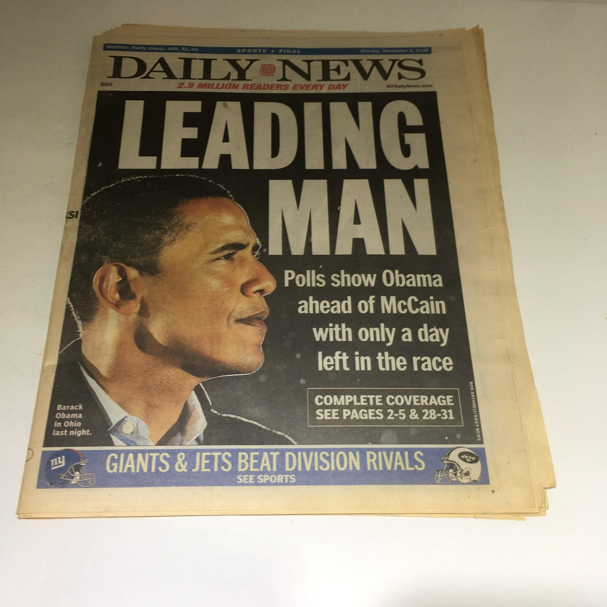 NY Daily News front page from November 3, 2008 featuring Barack Obama as 'Leading Man' with a profile image, highlighting polling results ahead of McCain.